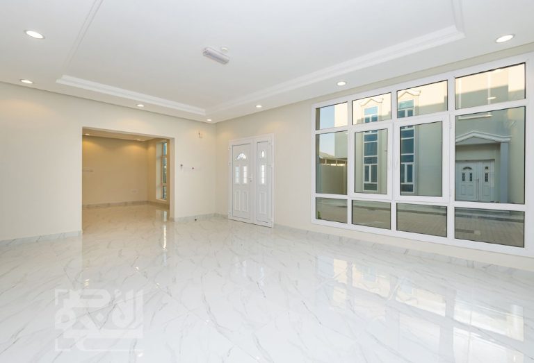 Multi-Purpose Commercial Building-Birkat Al Awamer