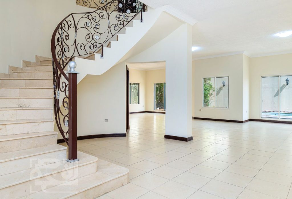 Semi-Furnished 4Bed+Maid Villa with Private Pool