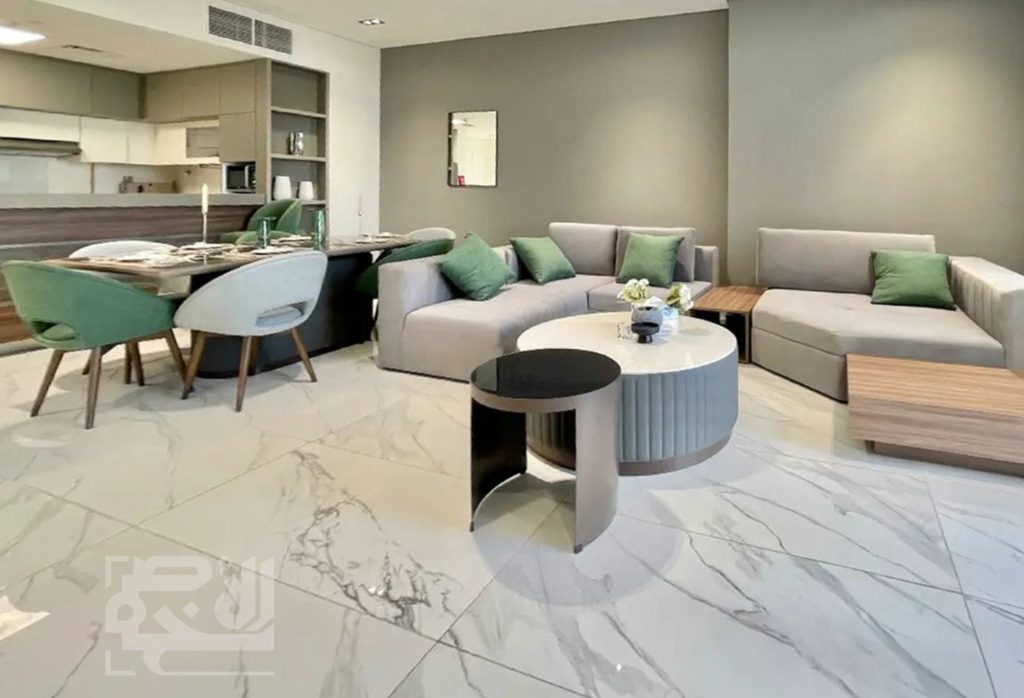 Modern 2-BHK with Balcony | Pool & Jacuzzi | Gym